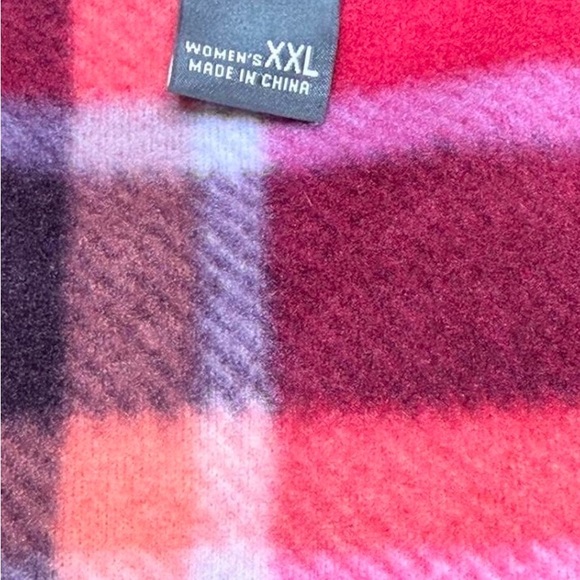 Eddie Bauer Women’s Ultra Soft Fleece 1/4 Zip Red & Dark Berry Plaid XXL - Picture 6 of 6